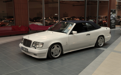 
                                                    img-Mercedes-10
                        